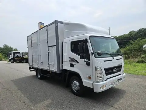 2.5톤 내장탑 2018년식 사진 1